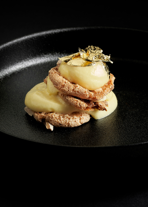 Exotic amandel dessert