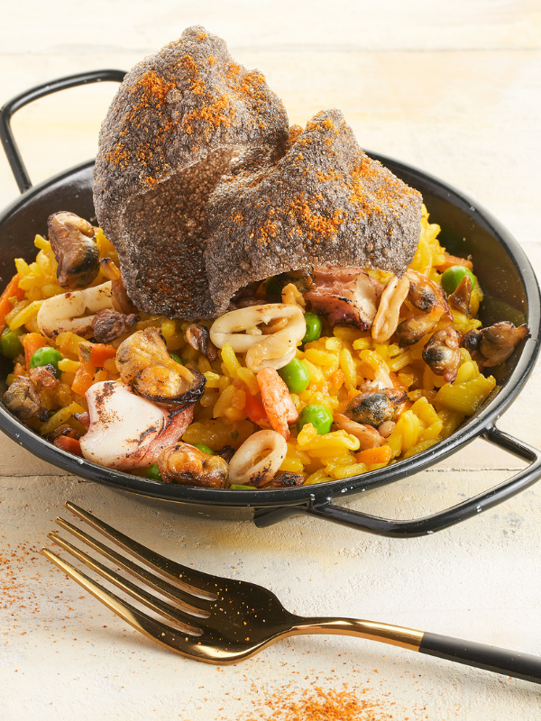 Paella de Marisco met Kroepoek Sepia