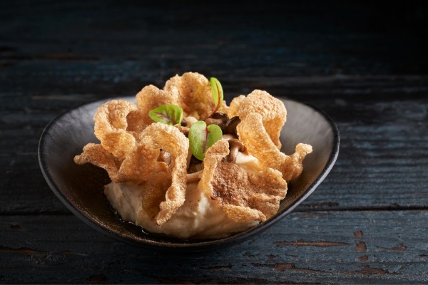 Hazelnootpuree met Enoki en Tasty-Bites Cep & Mushroomsalt